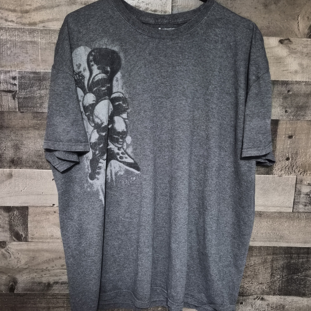 No Boundaries Dark Gray Skull Graphic Men's T-Shirt